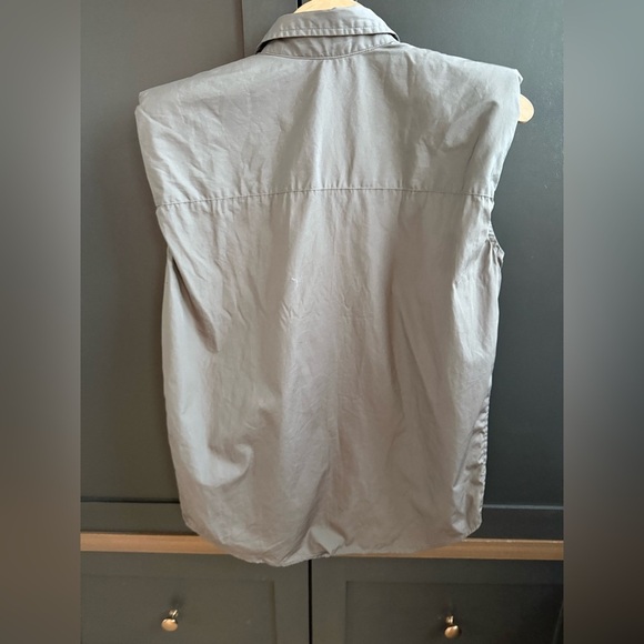 Aritiza Babaton Sleeveless Button Up Olive Shirt w/ Shoulder Pads 100%Cotton•2XS - Picture 4 of 4